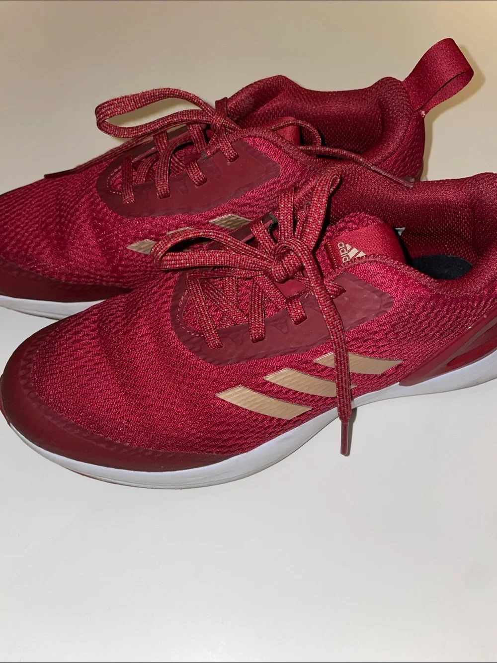 adidas Dark red with gold kids size 4 very good condition 🤩🤪15% off bundles - Picture 4 of 5